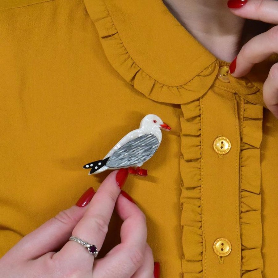 Erstwilder Brooches | The Chippy Caper Brooch