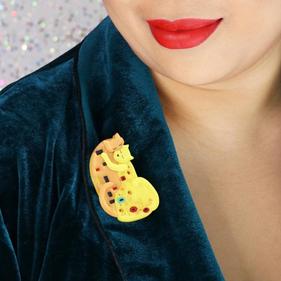 Erstwilder Brooches | The Kiss Brooch